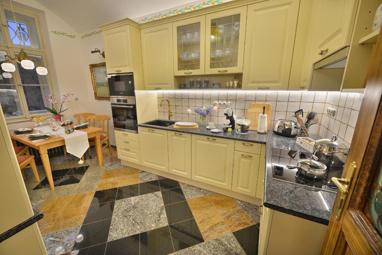 פראג Apartman Dalia Janackovo Nabrezi מראה חיצוני תמונה