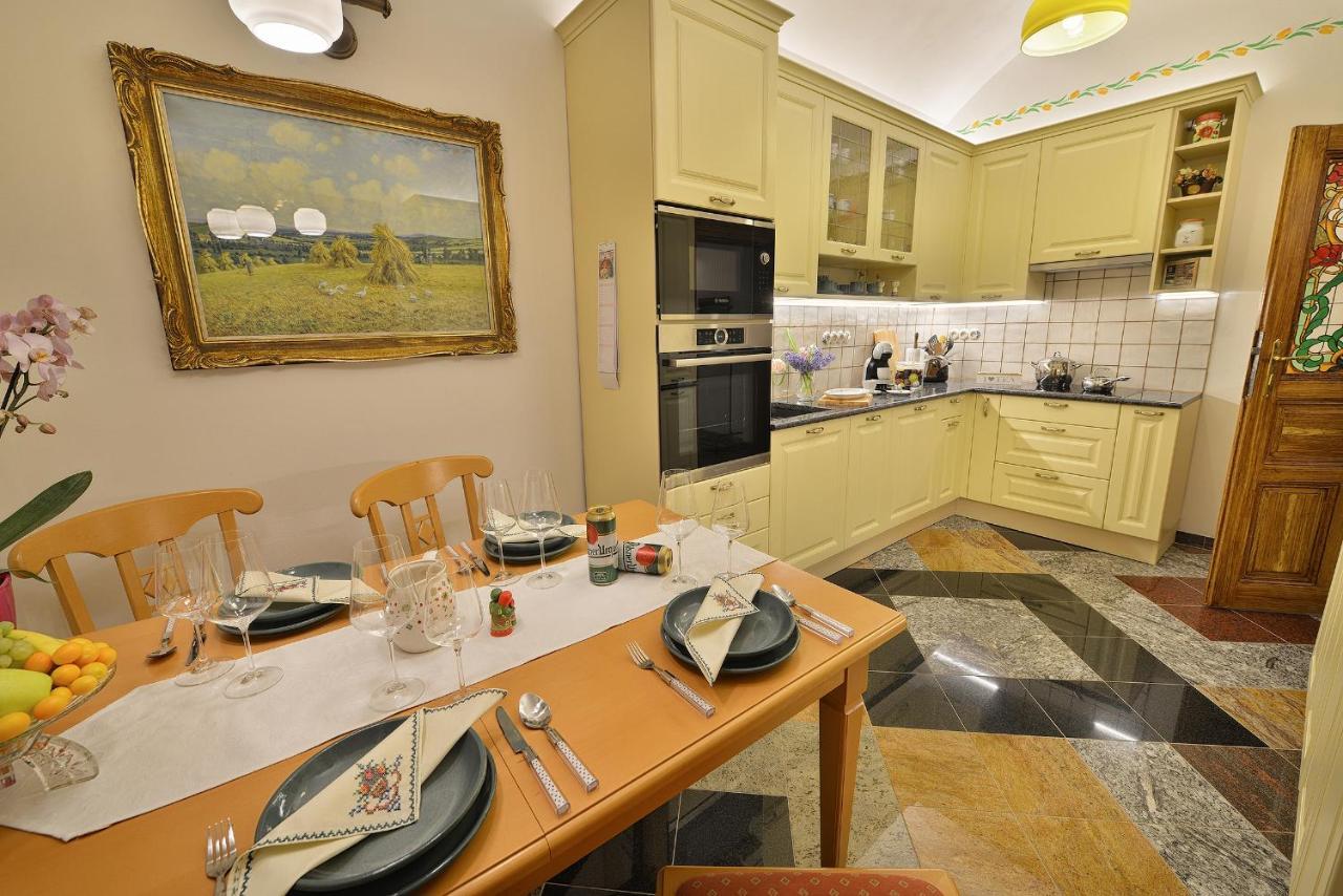פראג Apartman Dalia Janackovo Nabrezi מראה חיצוני תמונה