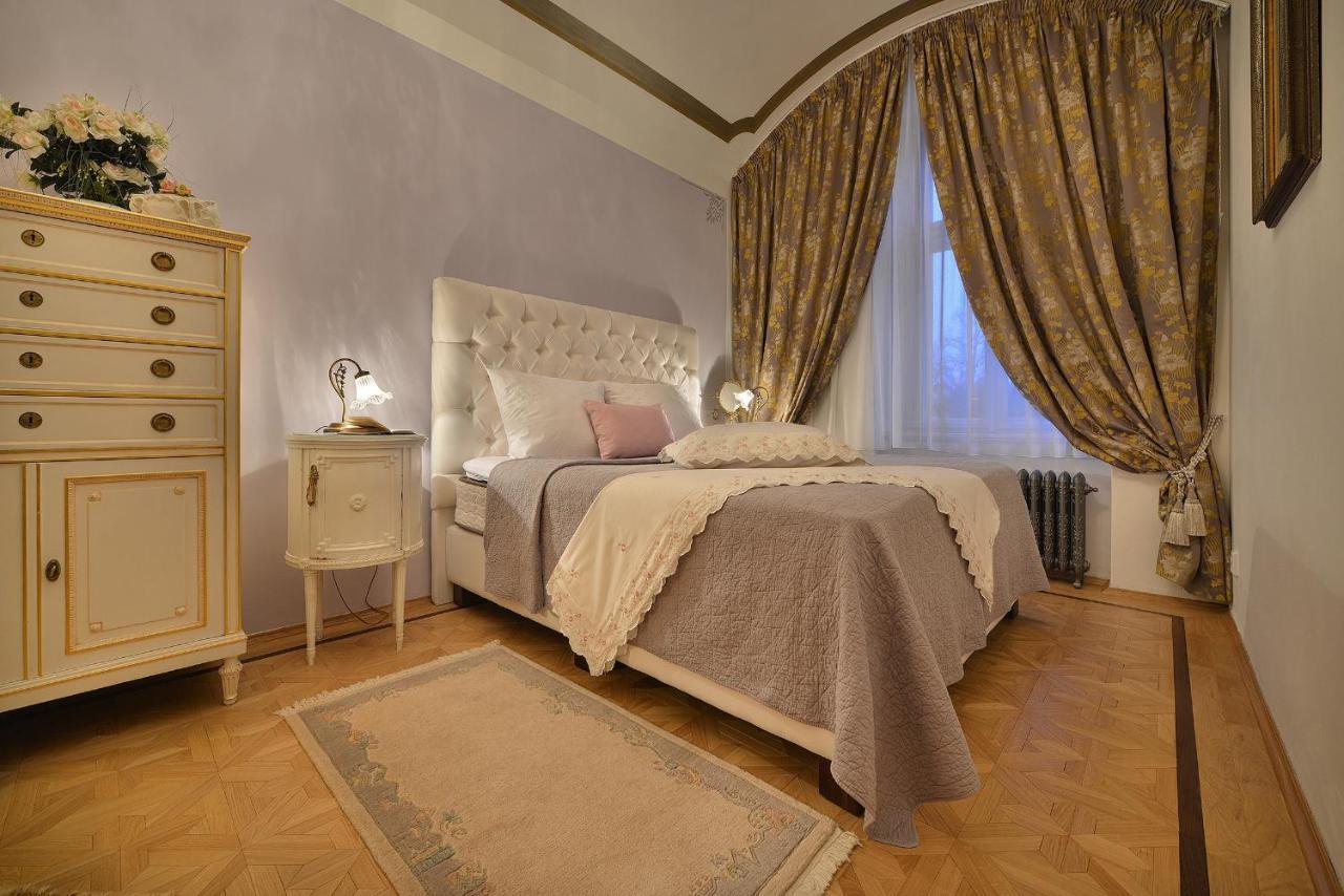 פראג Apartman Dalia Janackovo Nabrezi מראה חיצוני תמונה